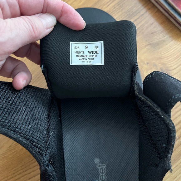 Orthofeet men’s wide size 9 shoes - Picture 7 of 7